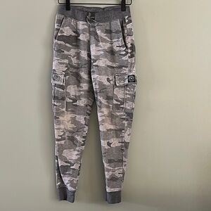 Abercrombie Kids Camo Cargo Joggers Grey Camouflage Size 13/14